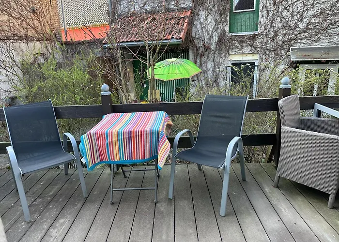 Sommerfeld 2-zimmerhaus Mit Terrasse Und Garten Semesterbostad *